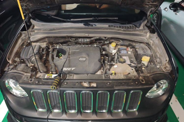 Used Jeep Renegade 2016 1.4T Automatic Jingneng Version+ Engine Bay