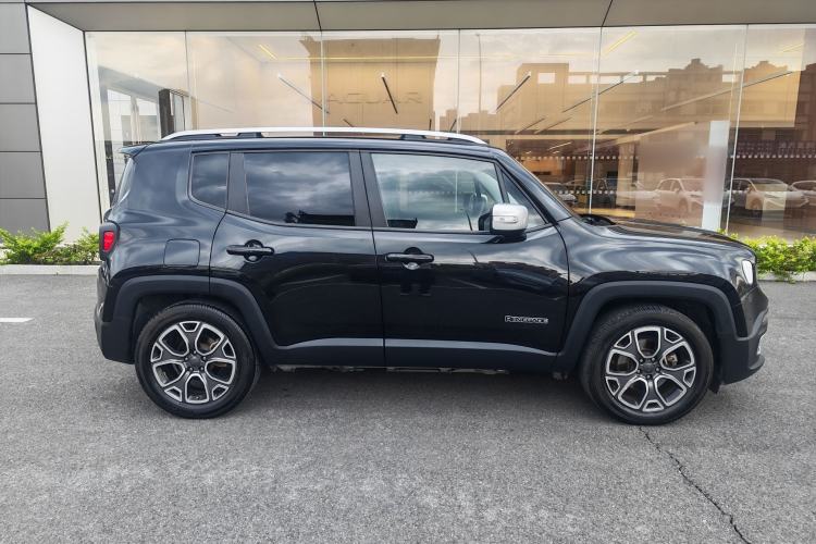 Used Jeep Renegade 2016 1.4T Automatic Smart Edition Exterior 10