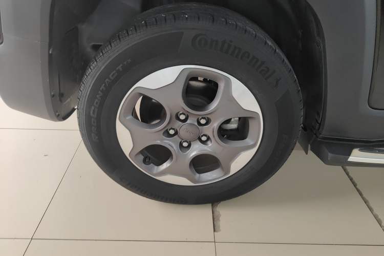 Used Jeep Renegade 2016 1.4T Automatic Kinetic Edition Exterior 5