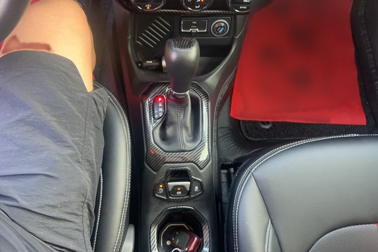 Used Jeep Renegade 2016 1.4T Automatic Jingneng Version+ Gear Lever
