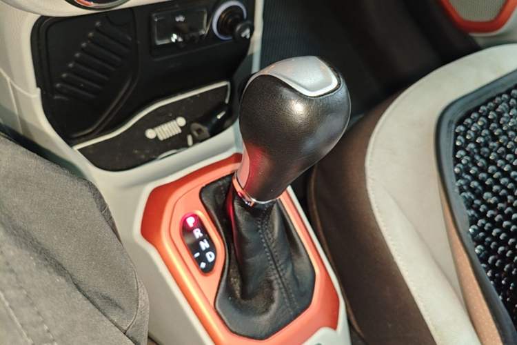 Used Jeep Renegade 2016 1.4T Automatic Jingneng Version+ Gear Lever
