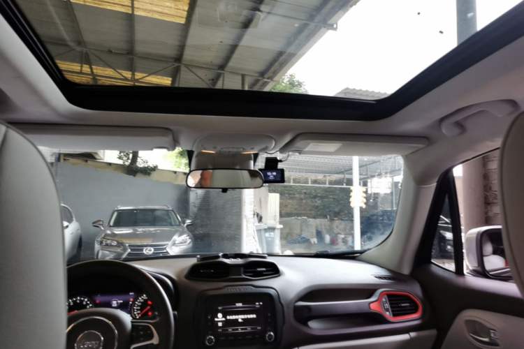 Used Jeep Renegade 2016 1.4T Automatic Smart Edition Headliner