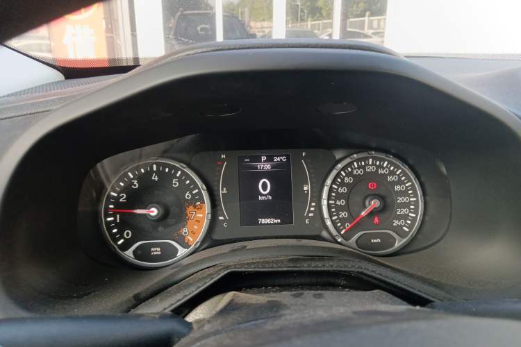 Used Jeep Renegade 2016 1.4T Automatic Jingneng Edition Instrument Cluster