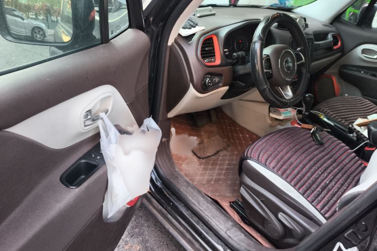 Used Jeep Renegade 2016 1.4T Automatic Jingneng Edition Interior 3