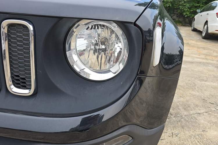 Used Jeep Renegade 2016 1.4T Automatic Jingneng Version+ Left Front Headlight