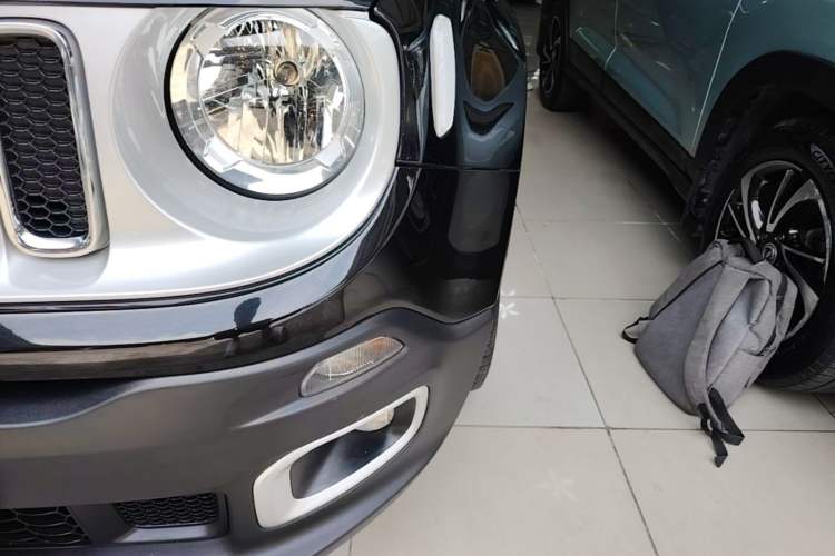 Used Jeep Renegade 2016 1.4T Automatic Smart Edition Left Front Headlight