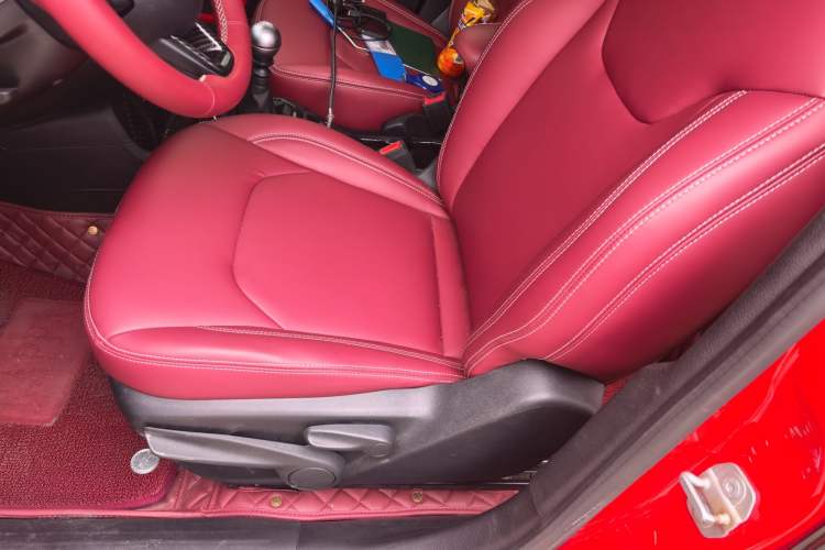 Used Jeep Renegade 2016 1.4T Manual Kinetic Edition Left Front Seat