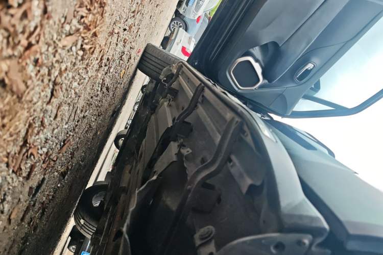 Used Jeep Renegade 2016 1.4T Automatic Smart Edition Left Side Sill