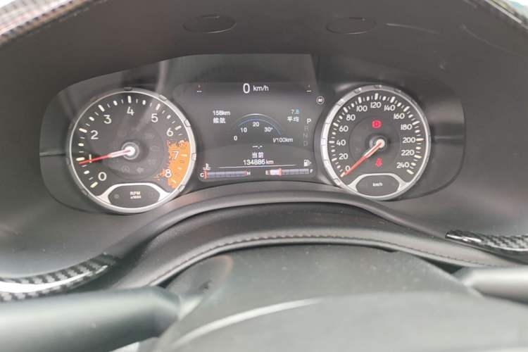 Used Jeep Renegade 2016 1.4T Automatic Jingneng Version+ Odometer Close Up
