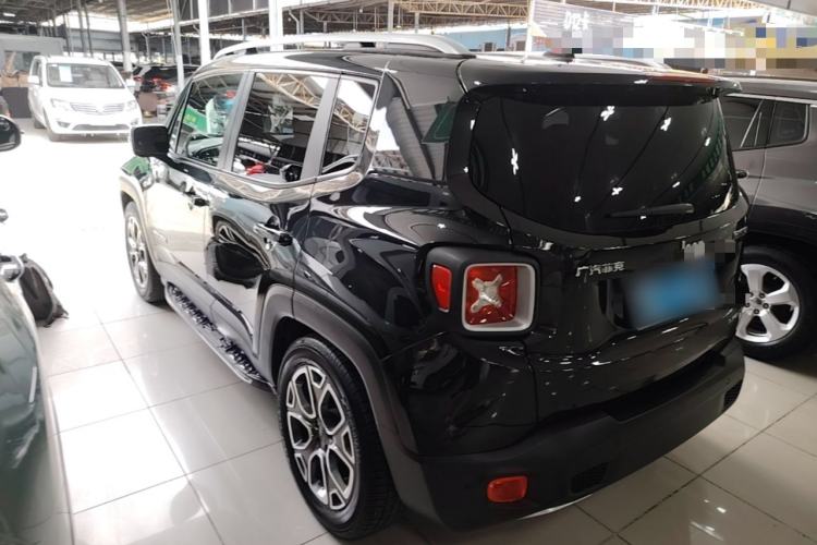 Used Jeep Renegade 2016 1.4T Automatic Smart Edition Rear Left 45 Deg