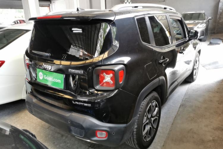 Used Jeep Renegade 2016 1.4T Automatic Smart Edition Rear Right 45 Deg