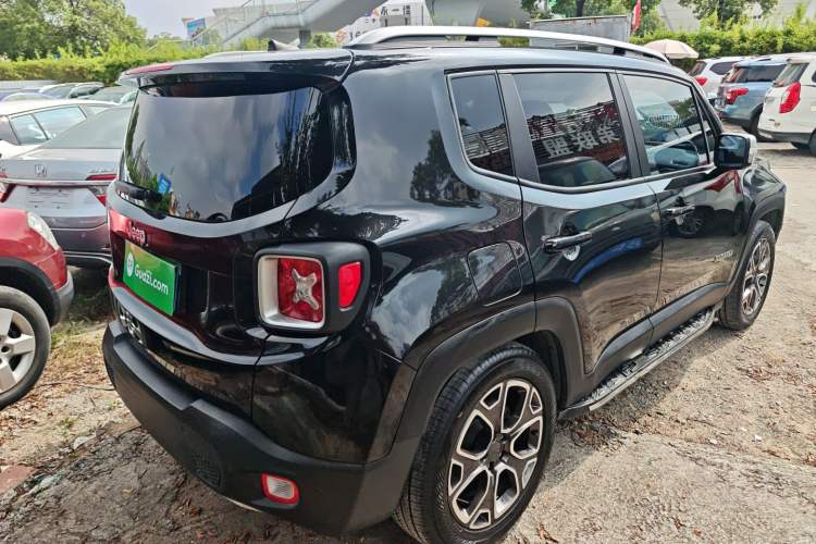 Used Jeep Renegade 2016 1.4T Automatic Smart Edition Rear Right 45 Deg