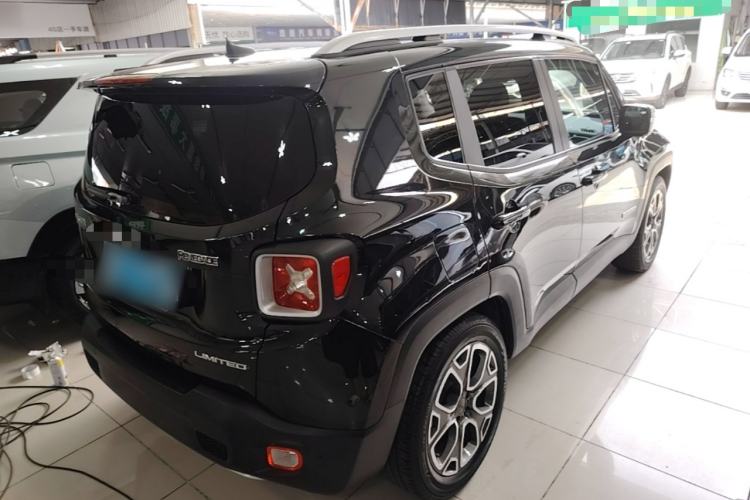 Used Jeep Renegade 2016 1.4T Automatic Smart Edition Rear Right 45 Deg