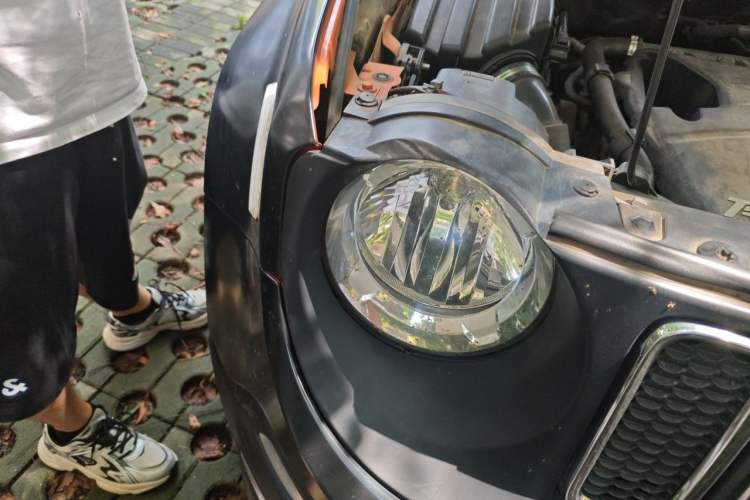Used Jeep Renegade 2016 1.4T Automatic Jingneng Edition Right Front Headlight