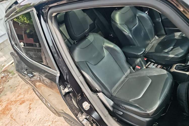 Used Jeep Renegade 2016 1.4T Automatic Smart Edition Right Front Seat
