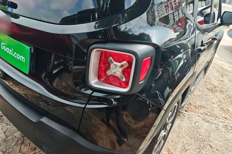Used Jeep Renegade 2016 1.4T Automatic Smart Edition Right Rear Taillight