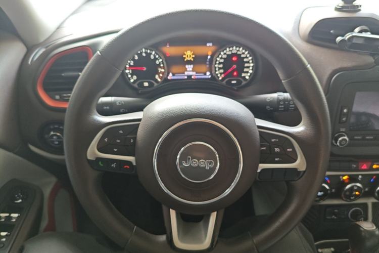 Used Jeep Renegade 2016 1.4T Automatic Jingneng Version+ Steering Wheel