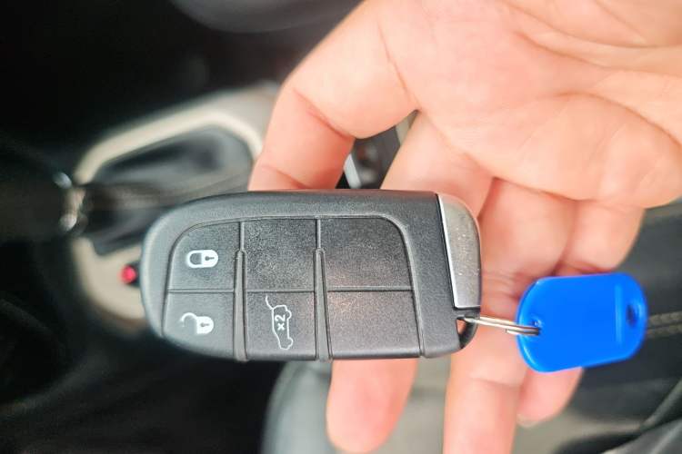 Used Jeep Renegade 2016 1.4T Automatic Smart Edition Vehicle Key