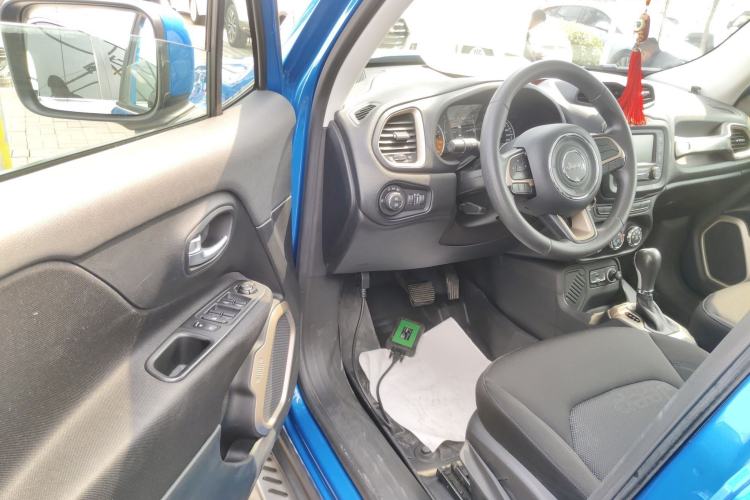 Used Jeep Renegade 2016 1.4T Automatic Jingneng Edition Driver Seat