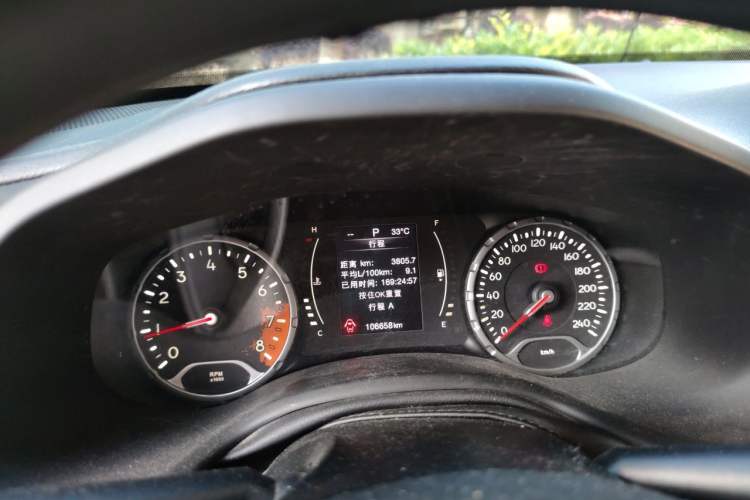 Used Jeep Renegade 2016 1.4T Automatic Jingneng Edition Instrument Cluster