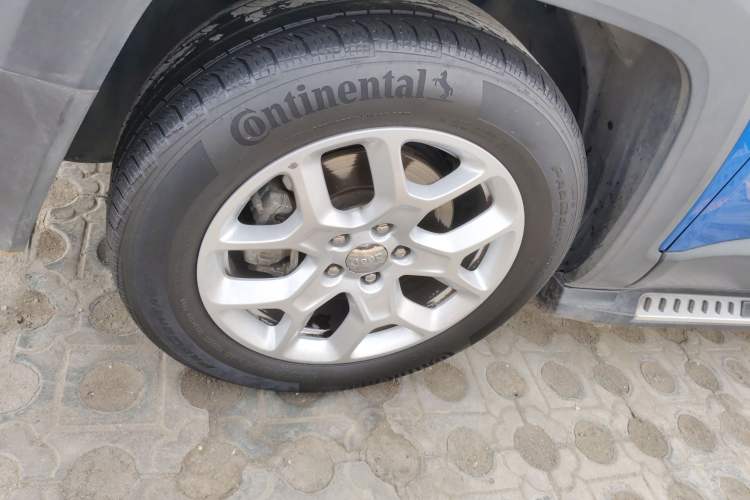Used Jeep Renegade 2016 1.4T Automatic Jingneng Edition Left Front Wheel Hub