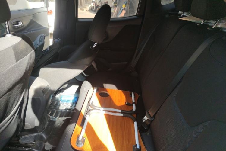Used Jeep Renegade 2016 1.4T Automatic Jingneng Edition Left Rear Seat