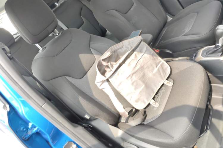 Used Jeep Renegade 2016 1.4T Automatic Jingneng Edition Right Front Seat