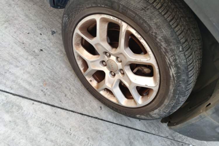 Used Jeep Renegade 2016 1.4T Automatic Jingneng Edition Right Front Wheel Hub
