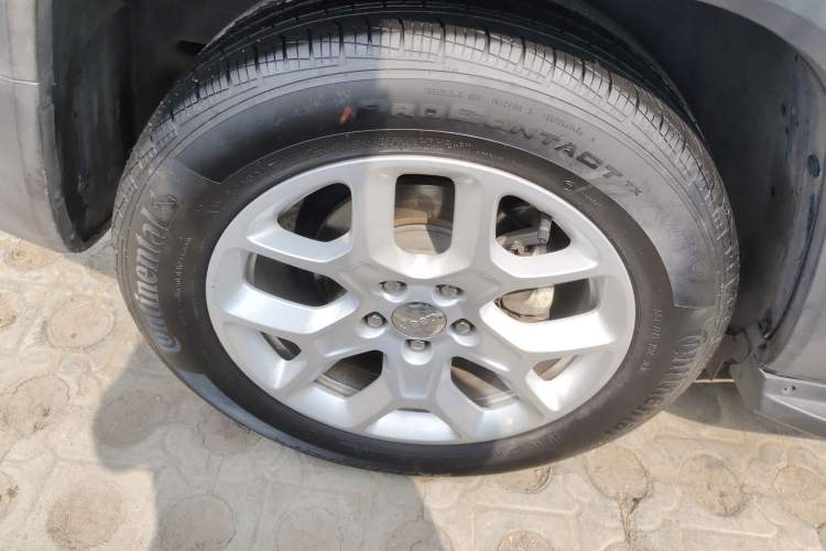 Used Jeep Renegade 2016 1.4T Automatic Jingneng Edition Right Rear Wheel Hub