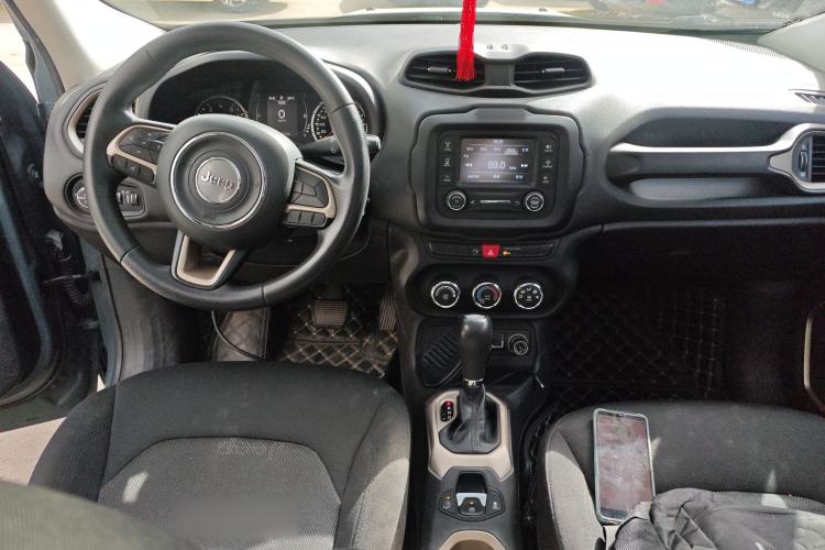 Used Jeep Renegade 2016 1.4T Automatic Jingneng Edition Center Console