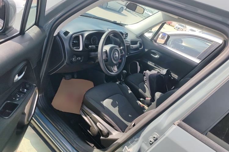 Used Jeep Renegade 2016 1.4T Automatic Jingneng Version+ Driver Seat
