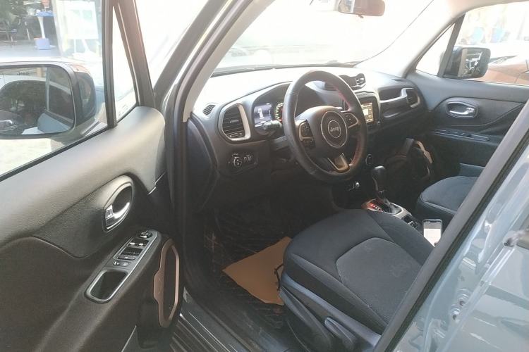 Used Jeep Renegade 2016 1.4T Automatic Jingneng Version+ Driver Seat