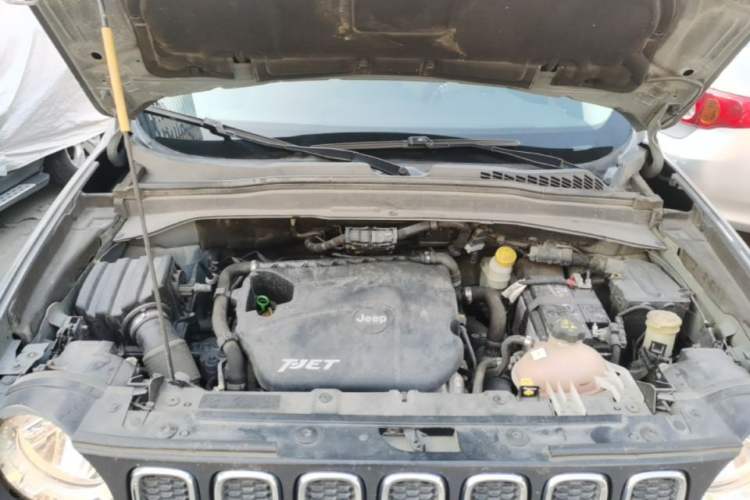 Used Jeep Renegade 2016 1.4T Automatic Jingneng Version+ Engine Bay
