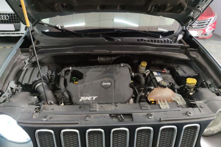 Used Jeep Renegade 2016 1.4T Automatic Jingneng Version+ Engine Bay