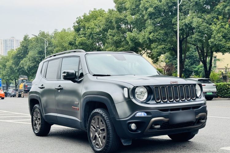 Used Jeep Renegade 2016 2.0L Automatic Four-Wheel Drive 75th Anniversary Tribute Edition Exterior 2