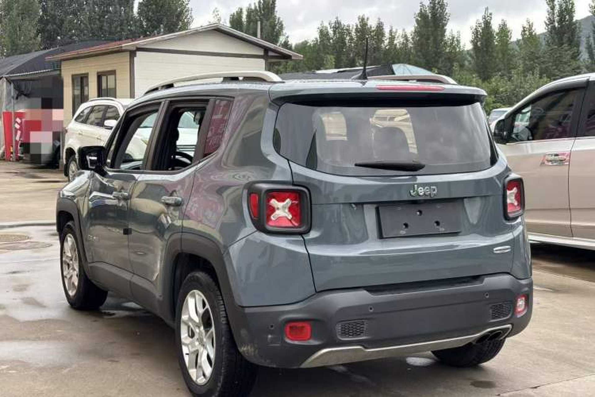 Used Jeep Renegade 2016 1.4T Automatic Jingneng Version+ Exterior 3