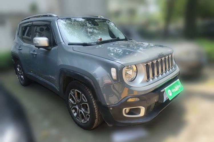 Used Jeep Renegade 2016 1.4T Automatic Smart Edition Front Right 45 Deg