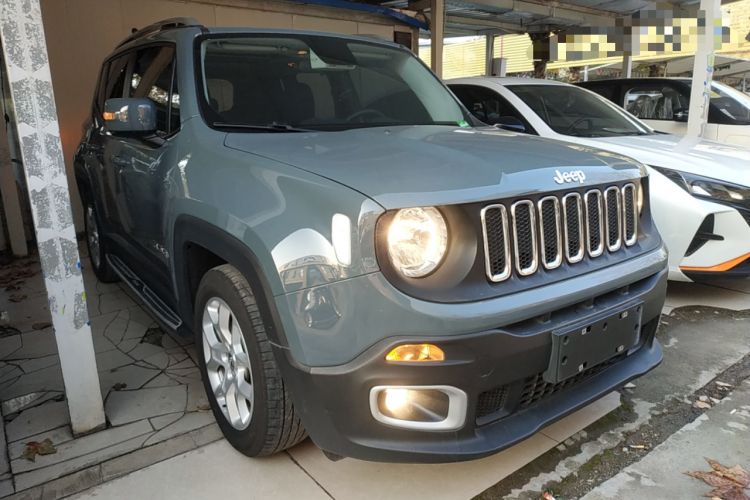Used Jeep Renegade 2016 1.4T Automatic Jingneng Version+ Front Right 45 Deg