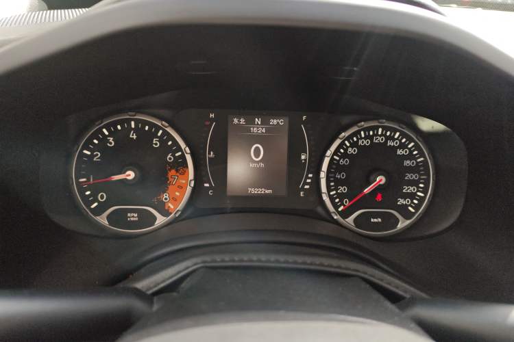 Used Jeep Renegade 2016 1.4T Automatic Jingneng Edition Instrument Cluster