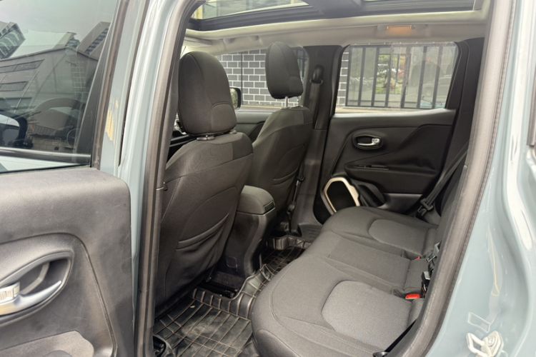 Used Jeep Renegade 2016 1.4T Automatic Jingneng Version+ Interior 2