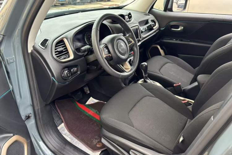 Used Jeep Renegade 2016 1.4T Automatic Jingneng Version+ Interior 2