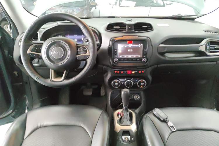 Used Jeep Renegade 2016 1.4T Automatic Jingneng Version+ Interior 2