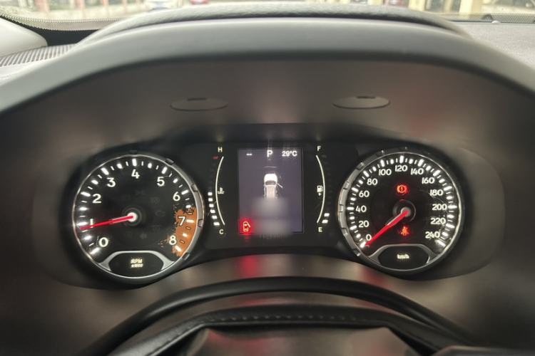 Used Jeep Renegade 2016 1.4T Automatic Jingneng Edition Interior 6