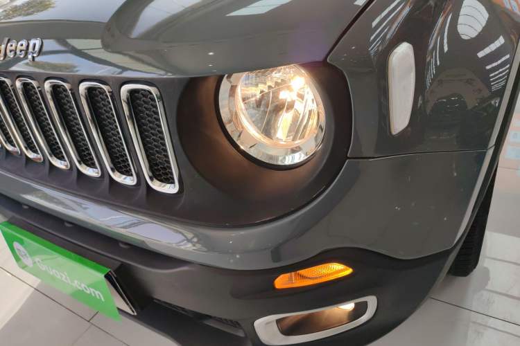 Used Jeep Renegade 2016 1.4T Automatic Jingneng Version+ Left Front Headlight