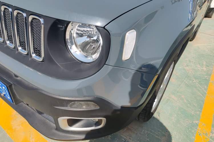 Used Jeep Renegade 2016 1.4T Automatic Jingneng Version+ Left Front Headlight