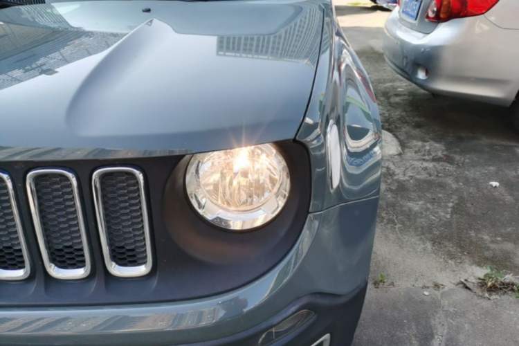 Used Jeep Renegade 2016 1.4T Automatic Jingneng Version+ Left Front Headlight