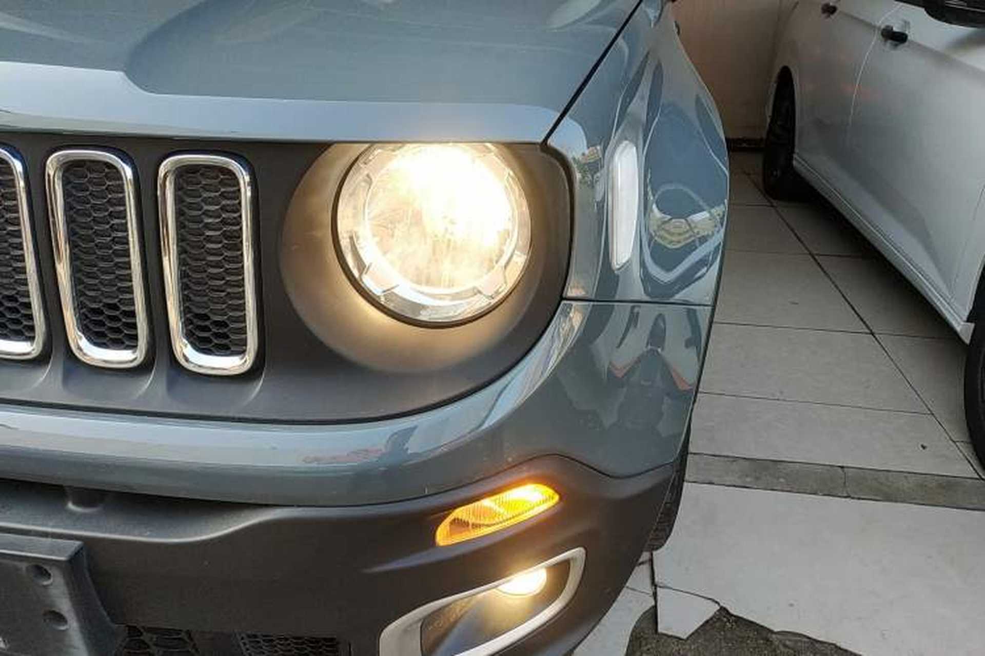 Used Jeep Renegade 2016 1.4T Automatic Jingneng Version+ Left Front Headlight