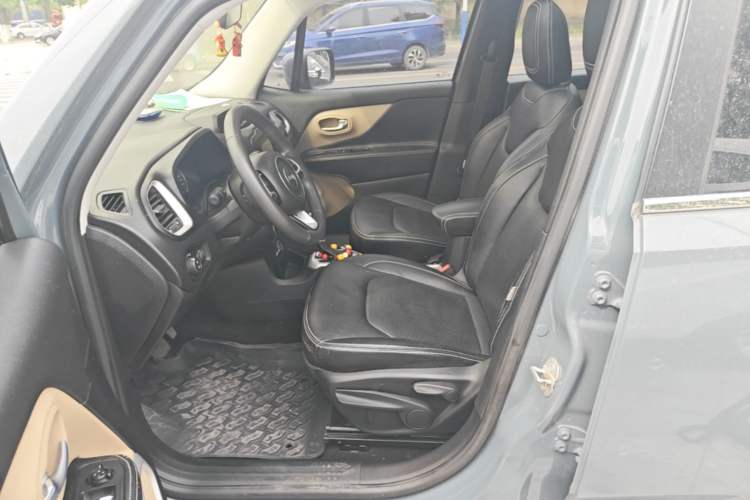 Used Jeep Renegade 2016 1.4T Automatic Jingneng Version+ Left Front Seat