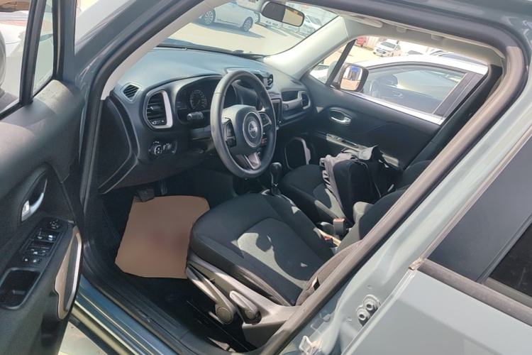 Used Jeep Renegade 2016 1.4T Automatic Jingneng Version+ Left Front Seat