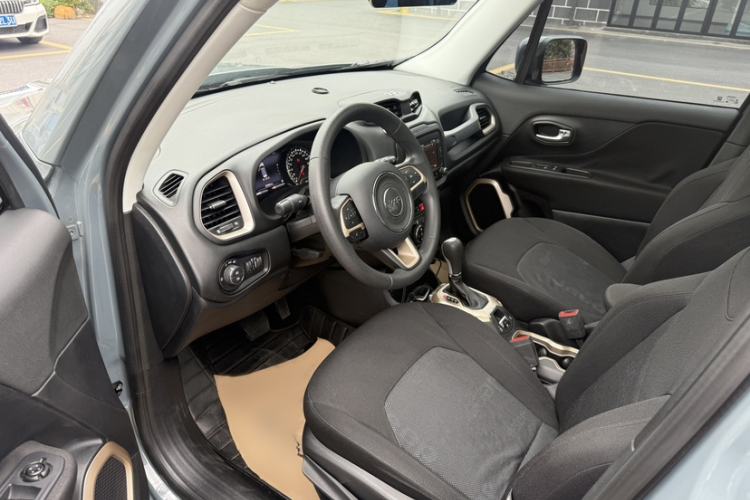 Used Jeep Renegade 2016 1.4T Automatic Jingneng Version+ Left Front Seat